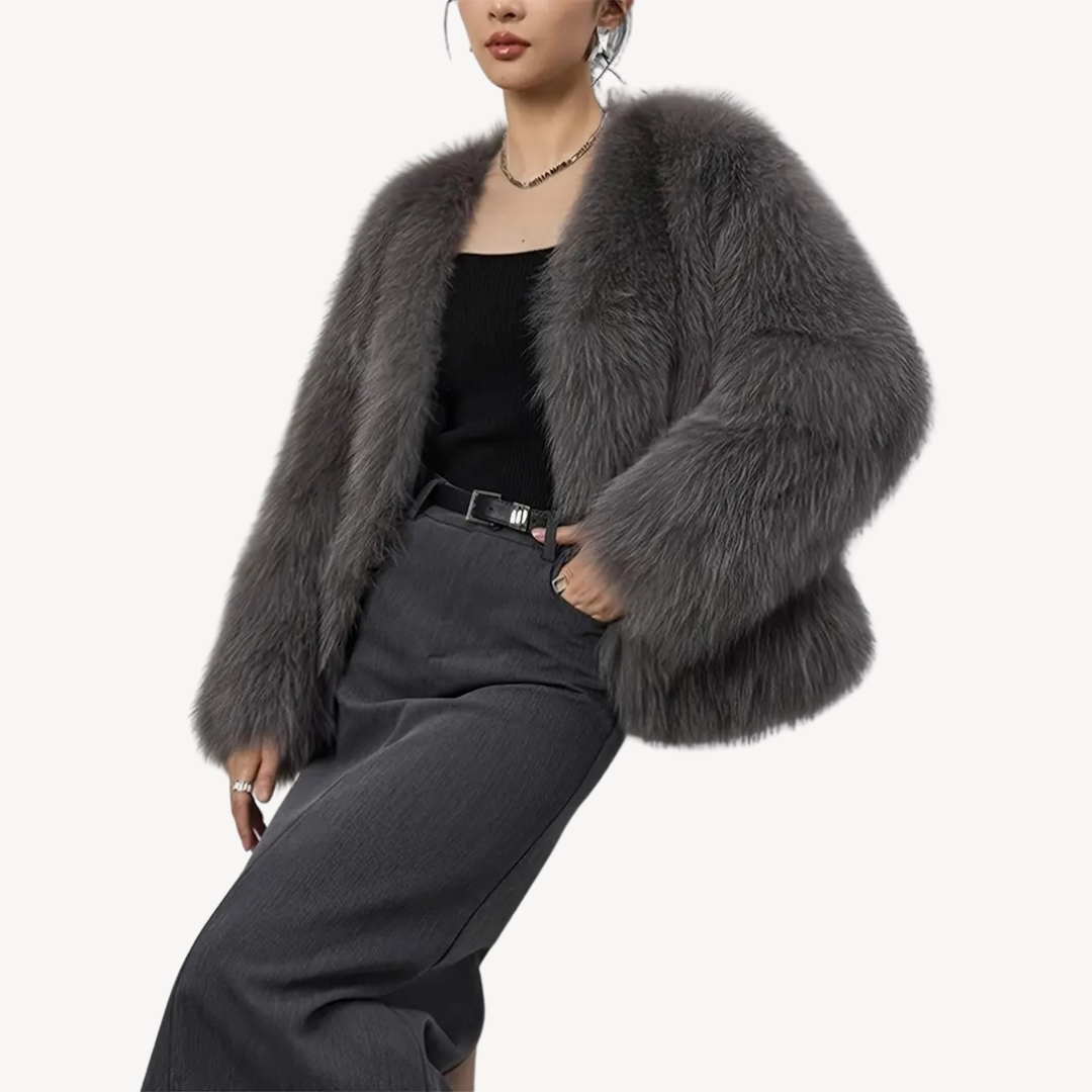 Women’s Stylish Fur Coat | Modern Outfit
