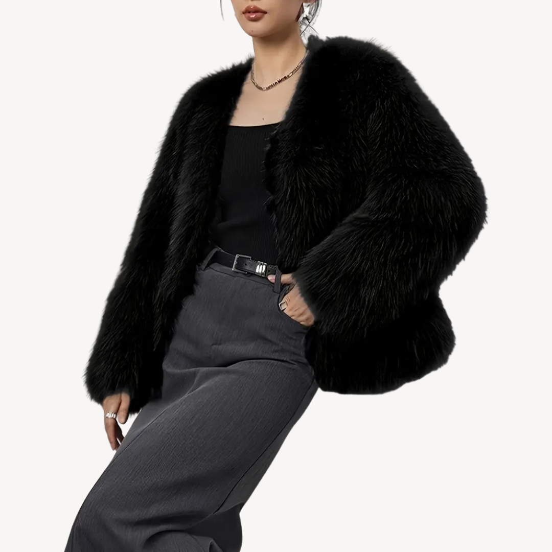 Women’s Stylish Fur Coat | Modern Outfit