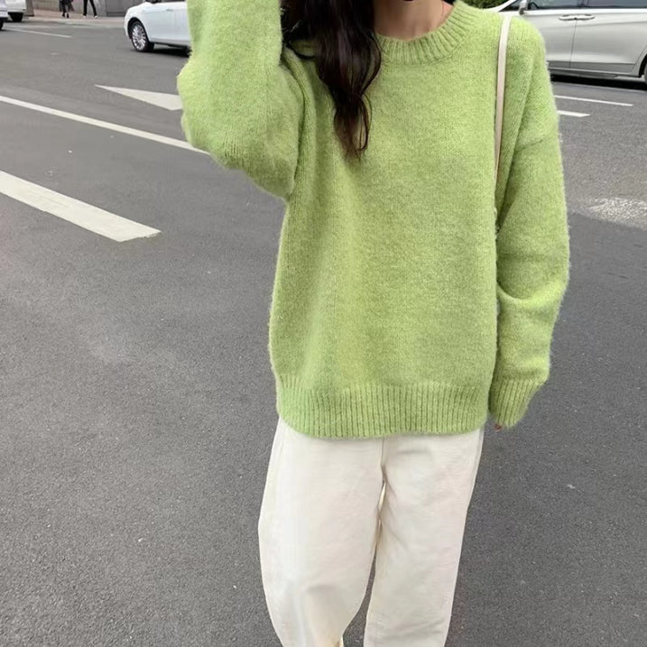 Women’s Oversized Knitted Jumper | Round Neck Style