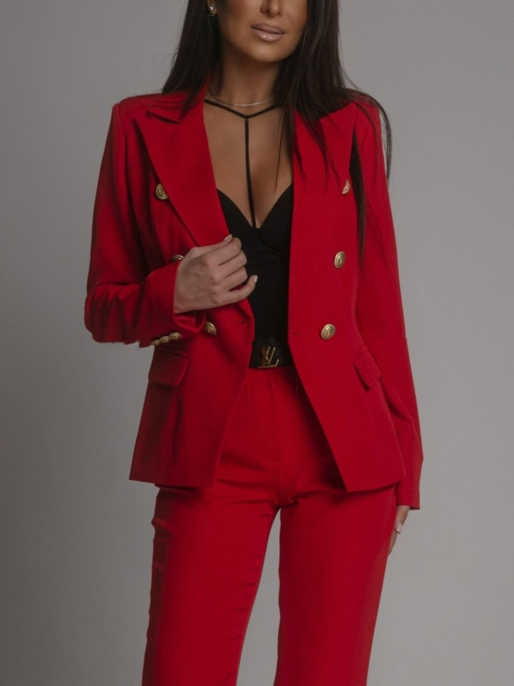Women’s Refined Two-Piece Suit | Stylish Blazer & Trousers