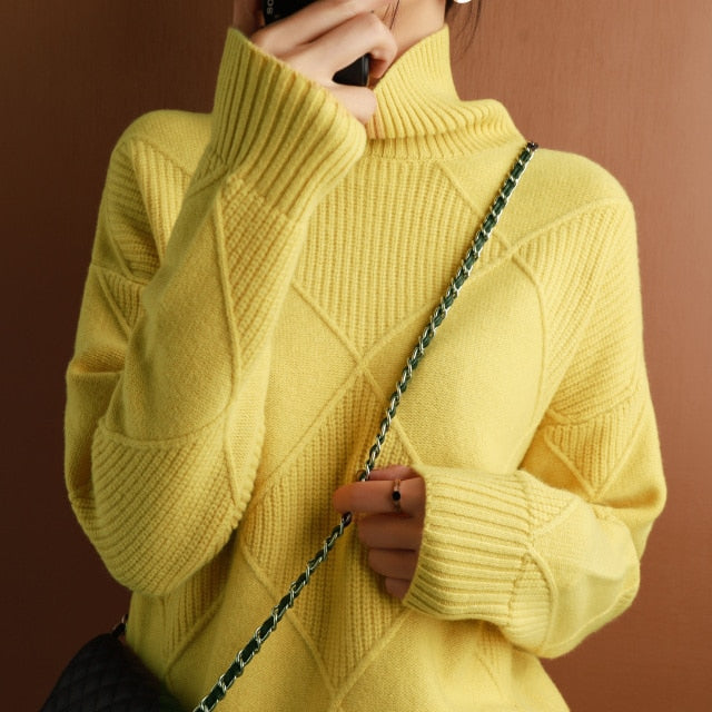 Women’s Turtleneck Jumper | Casual Winter Look